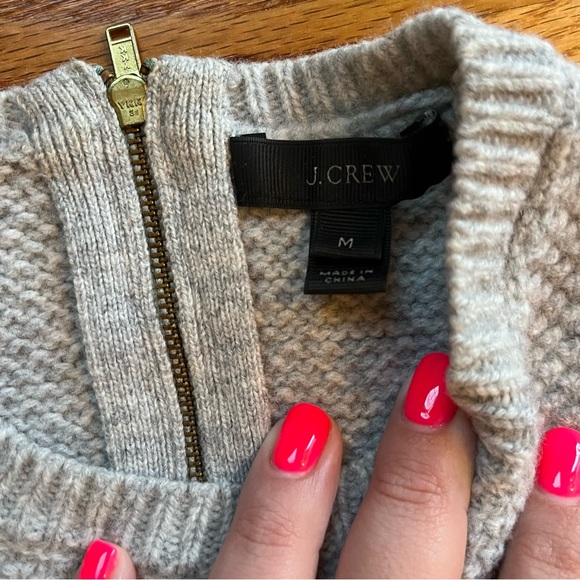 J. Crew 100% gray wool sweater with 100% silk shirttail size medium - Picture 4 of 5